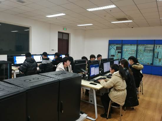 云計算技術與應用賽項校內選拔賽順利舉辦，技術開發與服務能力獲全面檢驗